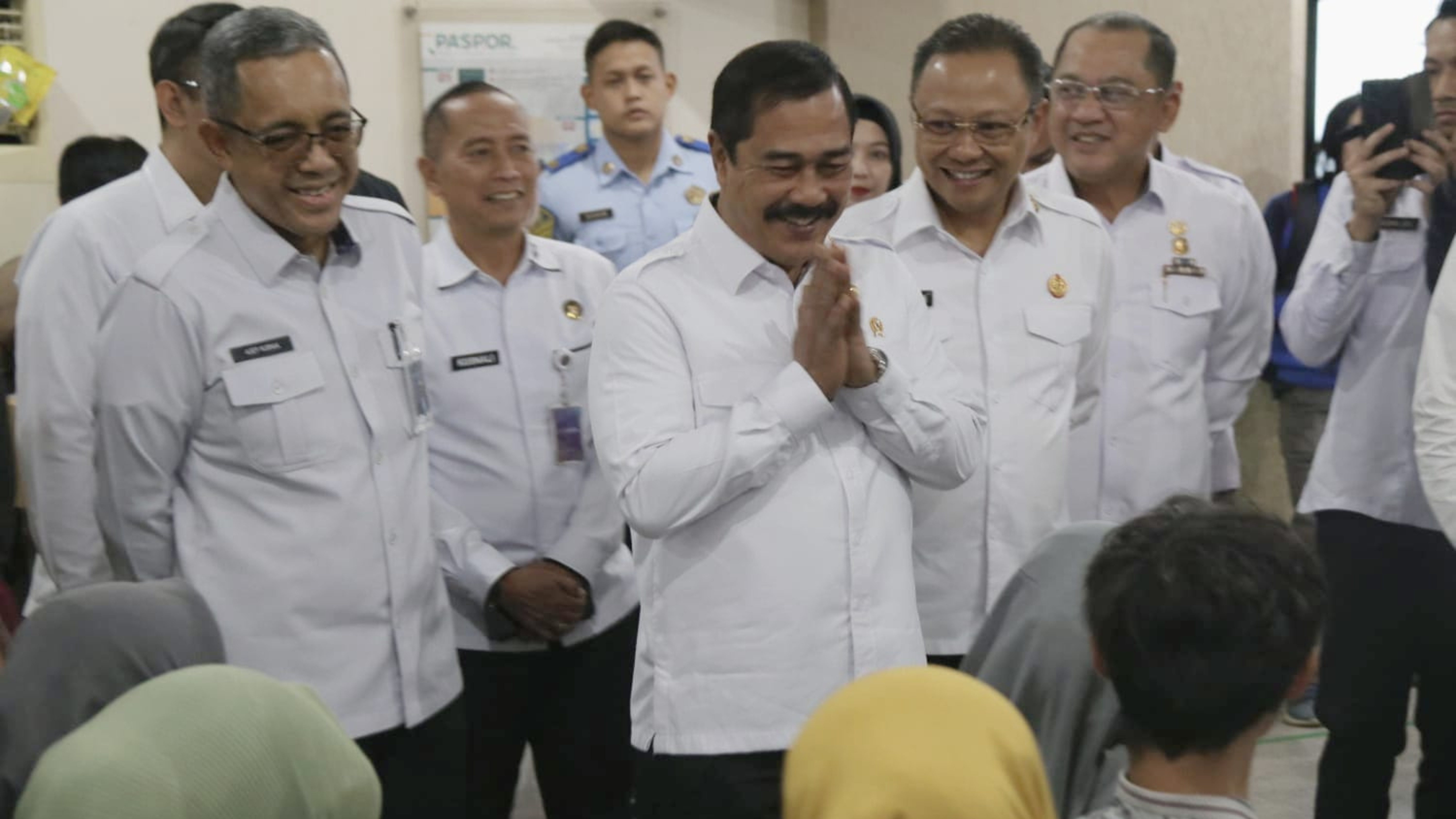 Kunjungi Kanim Bandung, Menteri Imipas Pastikan Layanan Keimigrasian Semakin Efisien dan Transparan